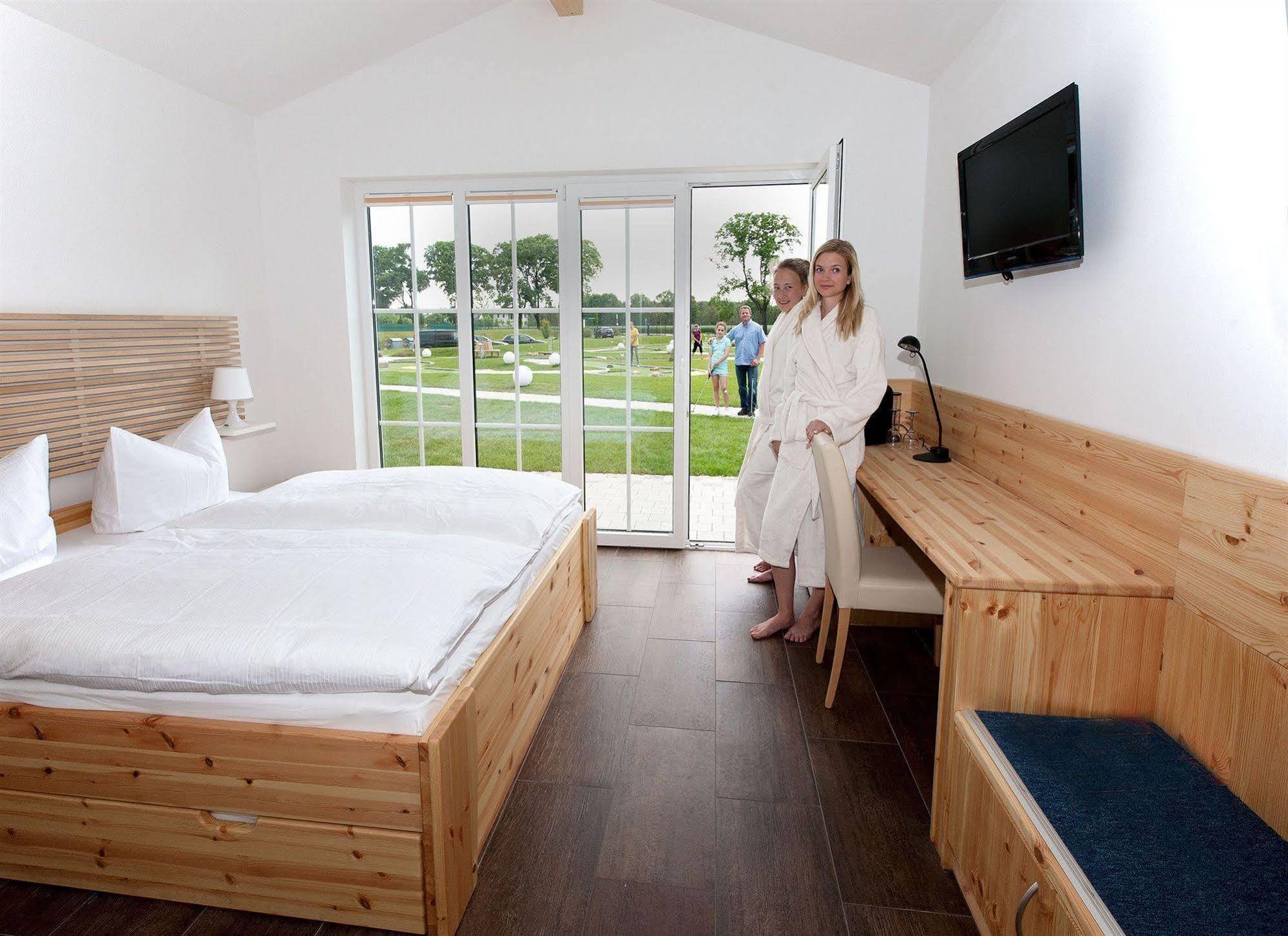 Havellandhalle Resort - Hotel, Sport Und Wellness Seeburg  Εξωτερικό φωτογραφία